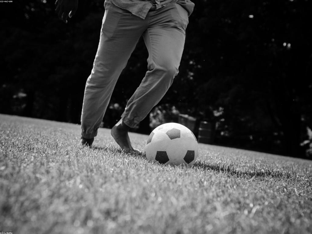 ការយល់ដឹងអំពីការបាញ់ស្លុតក្នុងកីឡាបាល់ជើង